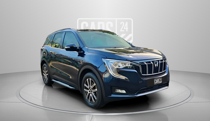 2024 Mahindra XUV700 AX 7 D AT 7 STR, Diesel, Automatic, 33,869 km, Right Front Diagonal