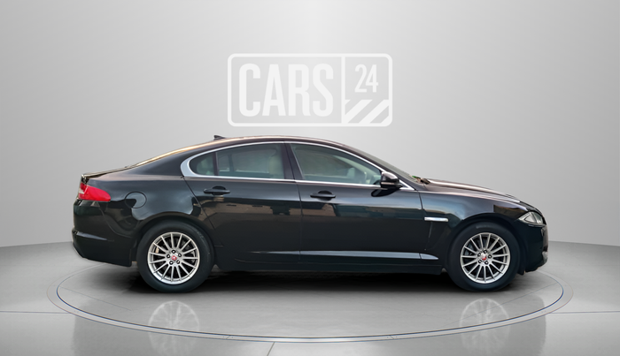 2015 Jaguar XF 2.2 DIESEL LUXURY, Diesel, Automatic, 52,618 km, Right Side View