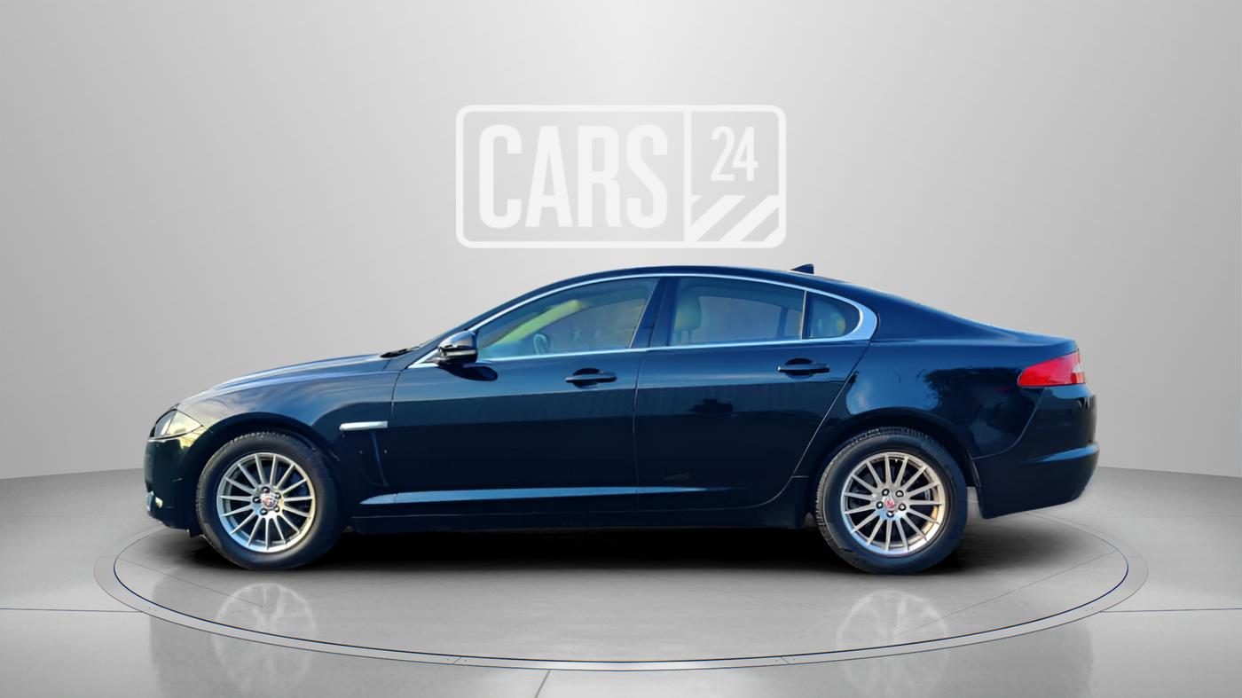 2015 Jaguar XF 2.2 DIESEL LUXURY, Diesel, Automatic, 52,618 km, Left Side