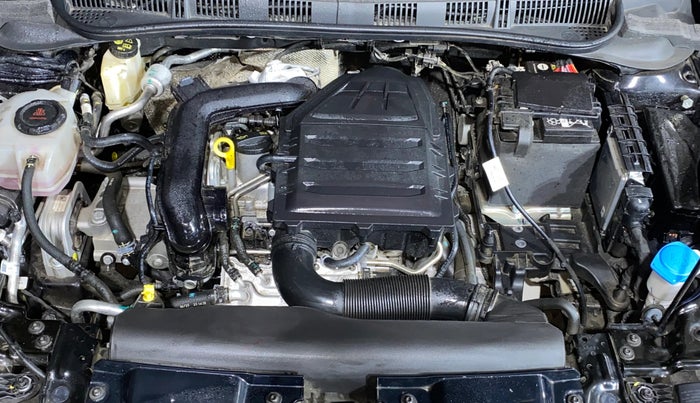 2025 Volkswagen VIRTUS TOPLINE TSI 1.0 AT, Petrol, Automatic, 1,528 km, Engine View