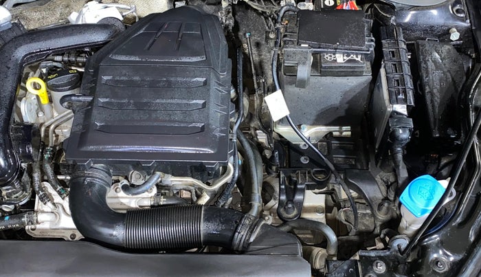 2025 Volkswagen VIRTUS TOPLINE TSI 1.0 AT, Petrol, Automatic, 1,528 km, Engine View - Left