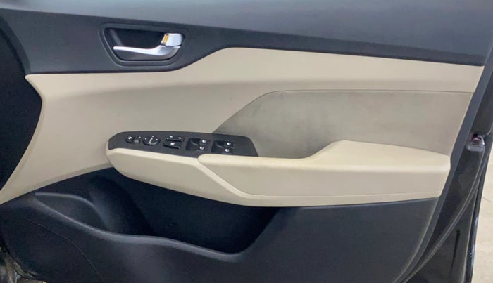 2021 Hyundai Verna SX 1.5 VTVT, Petrol, Manual, 66,101 km, Driver Side Door Panels Control