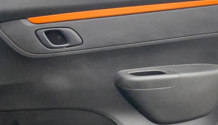 2019 Renault Kwid CLIMBER 1.0 AMT, Petrol, Automatic, 13,266 km, Driver Side Door Panels Control