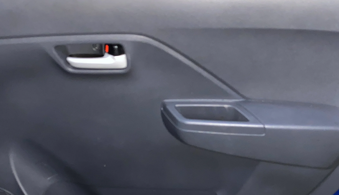 2024 Maruti Alto K10 VXI PLUS, Petrol, Manual, 2,432 km, Driver Side Door Panels Control