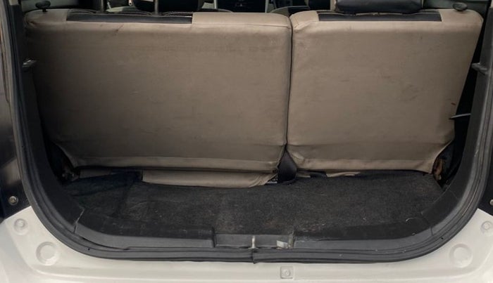 2015 Maruti Wagon R 1.0 VXI, Petrol, Manual, 70,351 km, Boot Inside