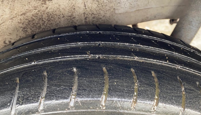 2015 Maruti Wagon R 1.0 VXI, Petrol, Manual, 70,351 km, Left Rear Tyre Tread