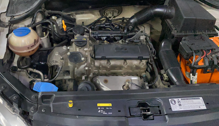 2014 Volkswagen Polo COMFORTLINE 1.2L PETROL, Petrol, Manual, 75,582 km, Engine View - Right