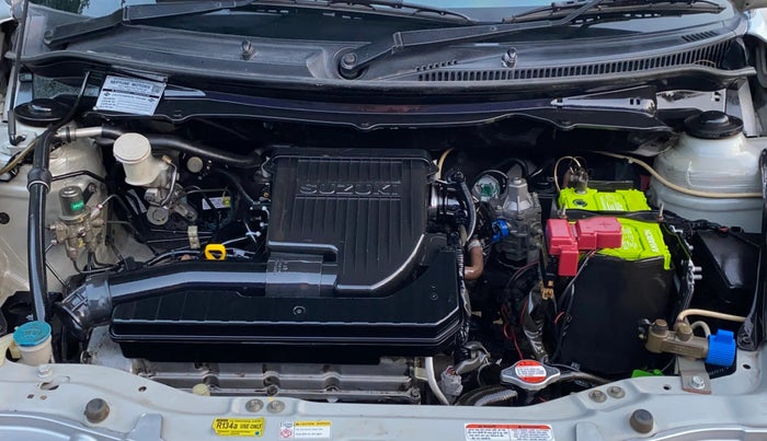2014 Maruti Swift Dzire LXI, CNG, Manual, 67,302 km, Engine View