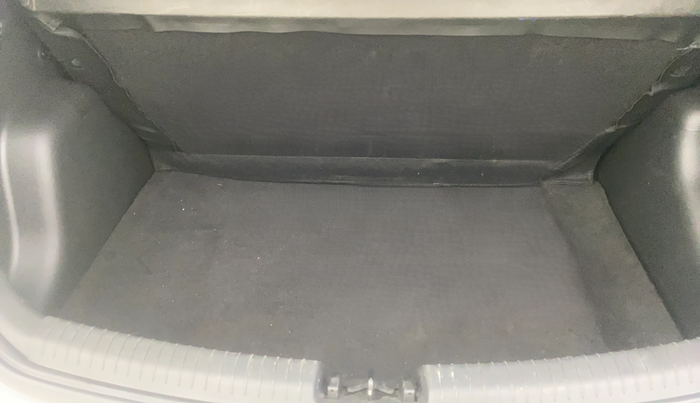 2018 Hyundai Grand i10 MAGNA AT 1.2 KAPPA VTVT, Petrol, Automatic, 55,951 km, Boot Inside