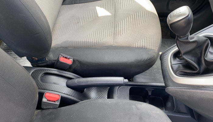 2021 Datsun Go Plus T, Petrol, Manual, 31,233 km, Gear Lever