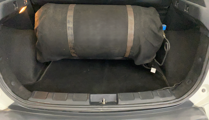2020 Tata NEXON XMA PETROL, CNG, Automatic, 91,310 km, Boot Inside
