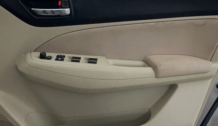 2022 Maruti Dzire VXI, Petrol, Manual, 24,655 km, Driver Side Door Panels Control