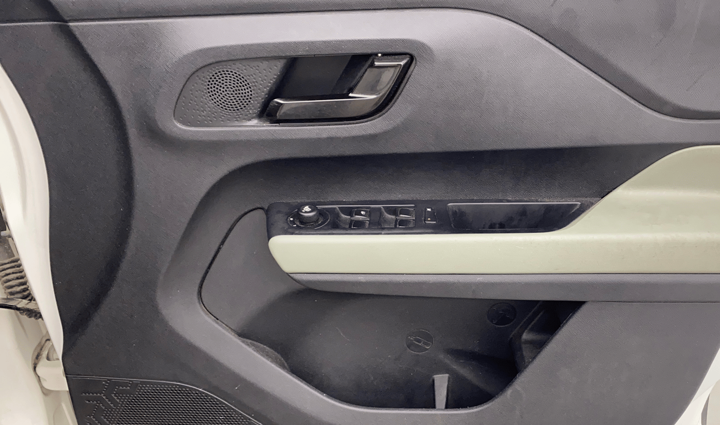 2019 Honda WR-V 1.2L I-VTEC VX MT, Petrol, Manual, 38,911 km, Driver Side Door Panels Control