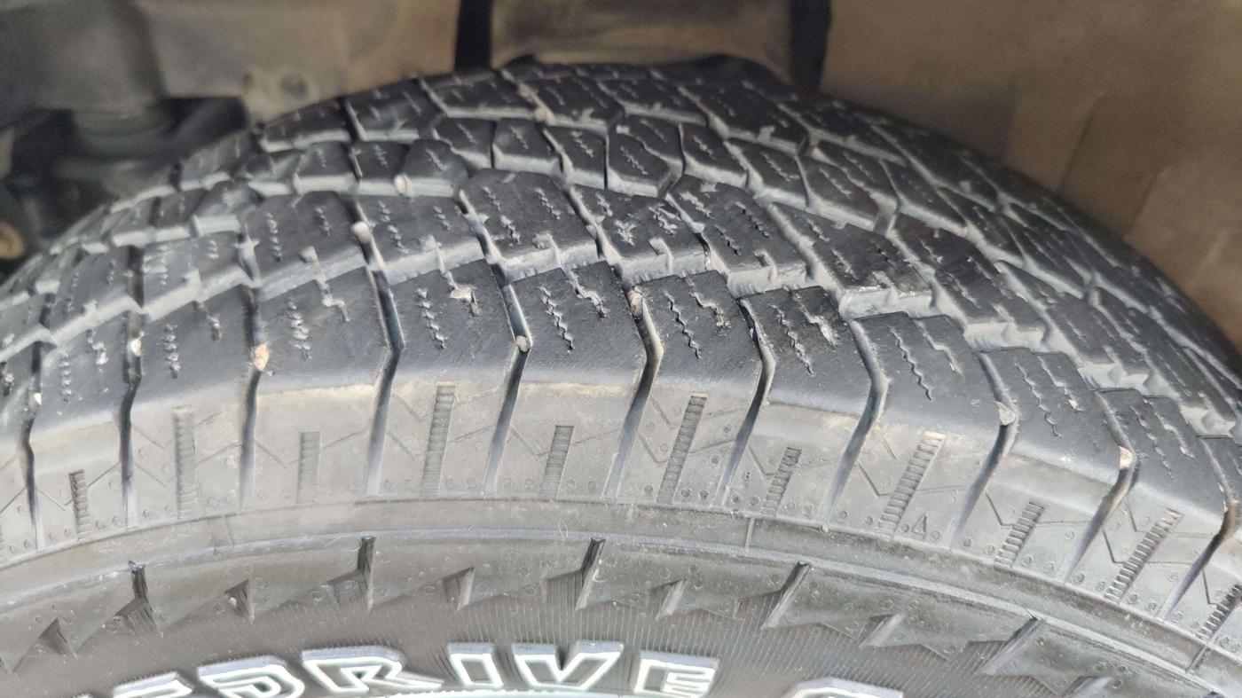 2023 Mahindra Thar LX D AT 4WD HT, Diesel, Automatic, 23,107 km, Right Rear Tyre Tread