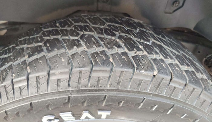 2023 Mahindra Thar LX D AT 4WD HT, Diesel, Automatic, 23,107 km, Left Rear Tyre Tread