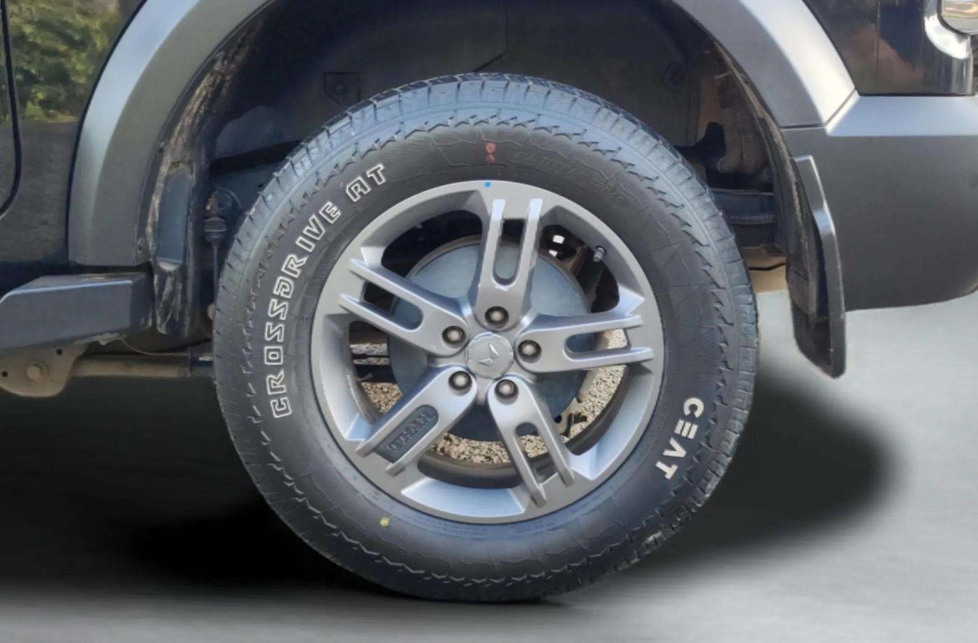 2023 Mahindra Thar LX D AT 4WD HT, Diesel, Automatic, 23,107 km, Left Rear Wheel