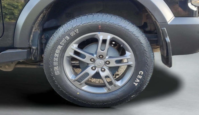 2023 Mahindra Thar LX D AT 4WD HT, Diesel, Automatic, 23,107 km, Left Rear Wheel