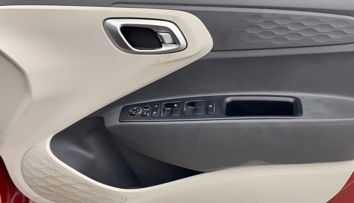 2020 Hyundai AURA SX PLUS 1.2 AMT, Petrol, Automatic, 16,756 km, Driver Side Door Panels Control