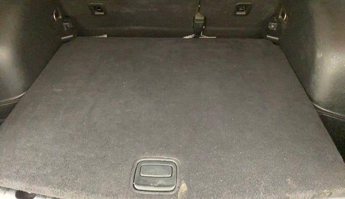 2018 Jeep Compass LIMITED (O) 1.4 PETROL AT, Petrol, Automatic, 98,020 km, Boot Inside