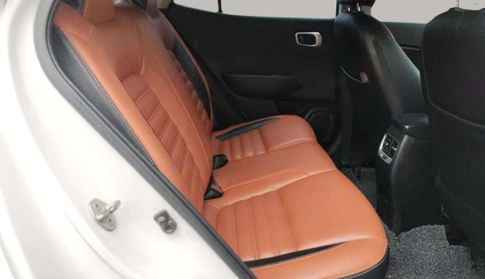 2019 Hyundai VENUE S 1.2, Petrol, Manual, 42,878 km, Right Side Rear Door Cabin