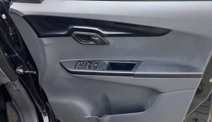2017 Mahindra Kuv100 K4 PLUS 6 STR, Petrol, Manual, 37,956 km, Driver Side Door Panels Control