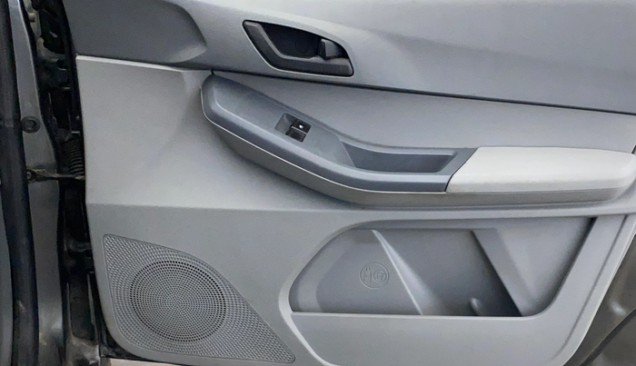 2022 Tata TIGOR XE PETROL, Petrol, Manual, 26,639 km, Driver Side Door Panels Control