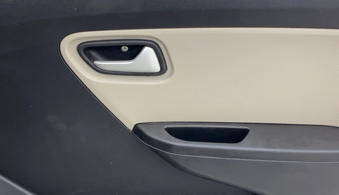 2020 Maruti Alto LXI, Petrol, Manual, 57,964 km, Driver Side Door Panels Control