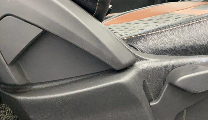 2020 Ford FREESTYLE TITANIUM 1.2 PETROL, Petrol, Manual, 41,997 km, Driver Side Adjustment Panel