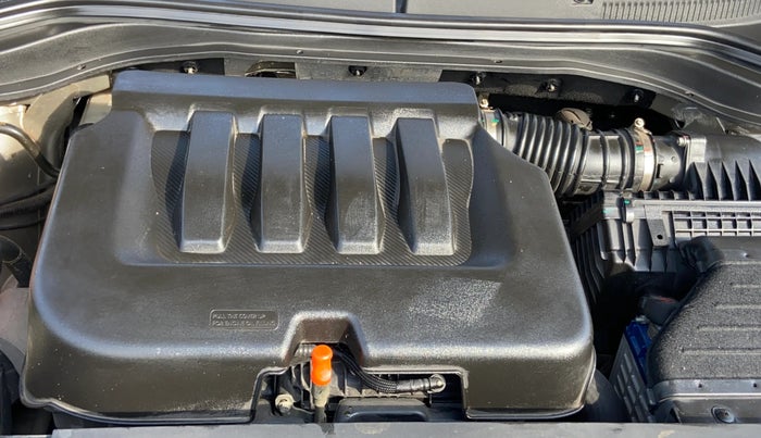 2021 Mahindra XUV700 AX 3 P AT 5 STR, Petrol, Automatic, 50,006 km, Engine View