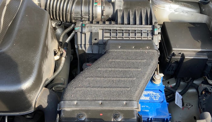 2021 Mahindra XUV700 AX 3 P AT 5 STR, Petrol, Automatic, 50,006 km, Engine View - Left