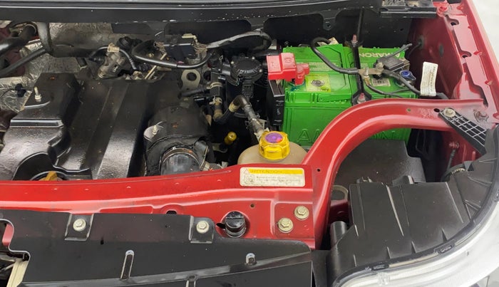2017 Mahindra TUV300 T8, Diesel, Manual, 50,574 km, Engine View - Left