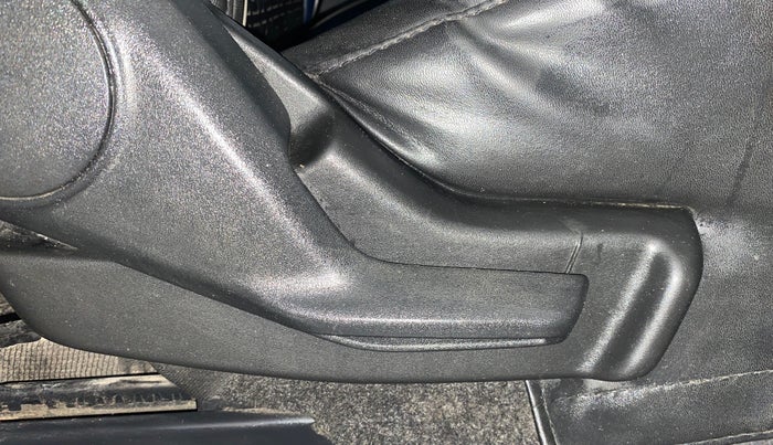 2023 Maruti Baleno SIGMA PETROL 1.2, Petrol, Manual, 40,677 km, Driver Side Adjustment Panel