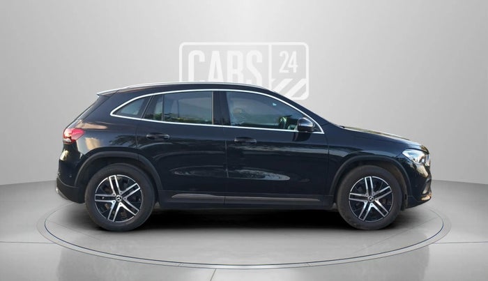 2023 Mercedes Benz GLA Class 220d, Diesel, Automatic, 26,055 km, Right Side View