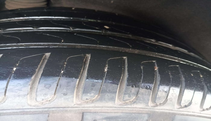 2023 Mercedes Benz GLA Class 220d, Diesel, Automatic, 26,055 km, Right Front Tyre Tread
