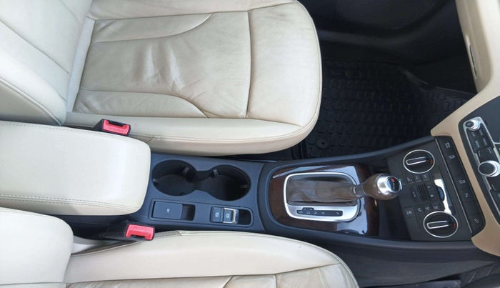 2018 Audi Q3 30 TFSI Premium, Petrol, Automatic, 50,817 km, Gear Lever