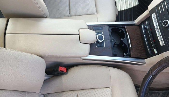 2015 Mercedes Benz E Class E 250 CDI AVANTGARDE, Diesel, Automatic, 47,802 km, Gear Lever