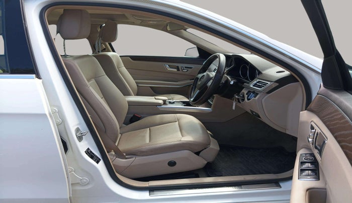 2015 Mercedes Benz E Class E 250 CDI AVANTGARDE, Diesel, Automatic, 47,802 km, Right Side Front Door Cabin