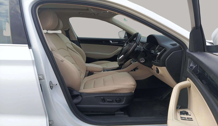 2017 Skoda Kodiaq STYLE 2.0 TDI 4X4 AT, Diesel, Automatic, 60,132 km, Right Side Front Door Cabin