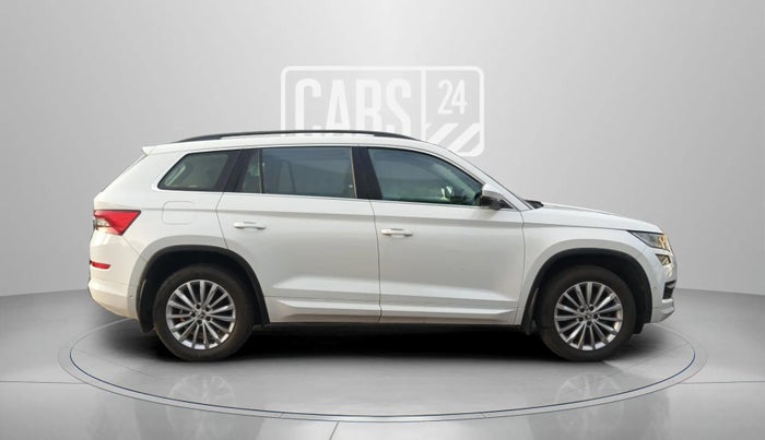 2017 Skoda Kodiaq STYLE 2.0 TDI 4X4 AT, Diesel, Automatic, 60,132 km, Right Side View