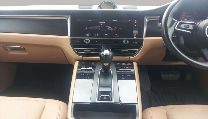 2021 Porsche Macan BASE, Petrol, Automatic, 34,430 km, Air Conditioner