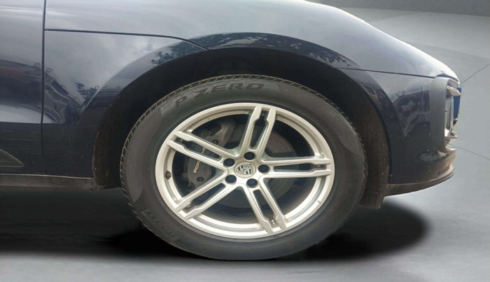 2021 Porsche Macan BASE, Petrol, Automatic, 34,430 km, Right Front Wheel
