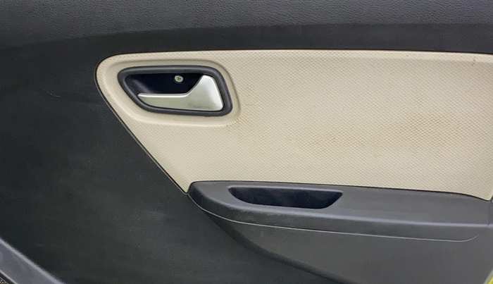 2020 Maruti Alto LXI, Petrol, Manual, 68,120 km, Driver Side Door Panels Control