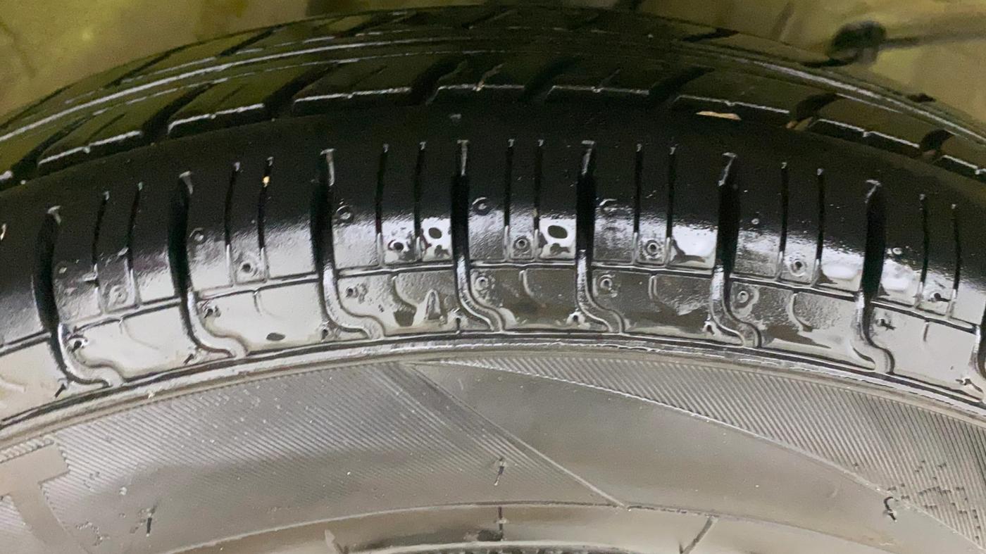2020 Maruti Alto LXI, Petrol, Manual, 68,275 km, Right Front Tyre Tread
