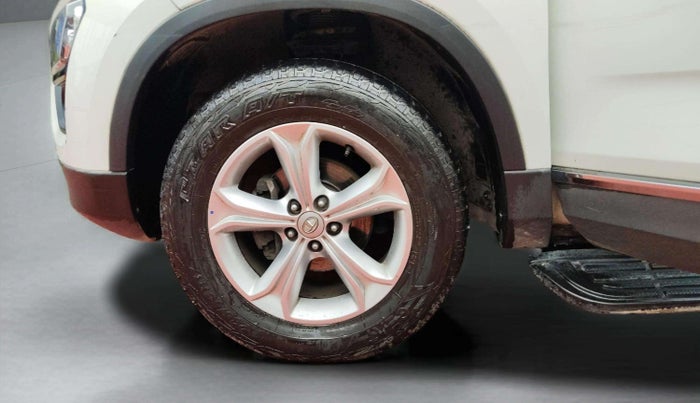 2019 Tata Harrier XZ PLUS 2.0L, Diesel, Manual, 95,226 km, Left Rear Wheel