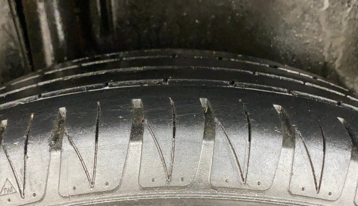 2021 Maruti Vitara Brezza ZXI AT SHVS, Petrol, Automatic, 39,028 km, Right Rear Tyre Tread