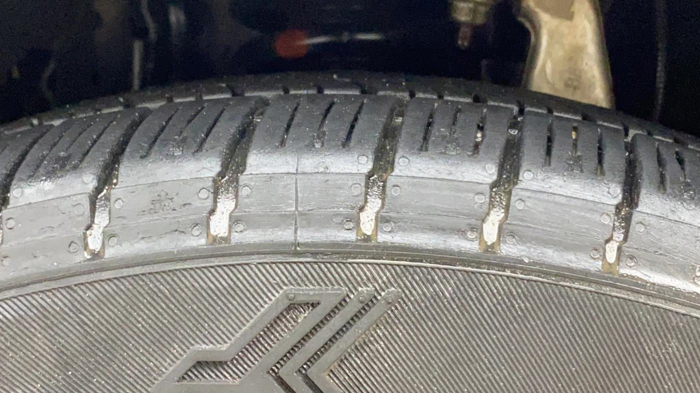2018 Mahindra MARAZZO M2 7STR, Diesel, Manual, 84,207 km, Left Front Tyre Tread
