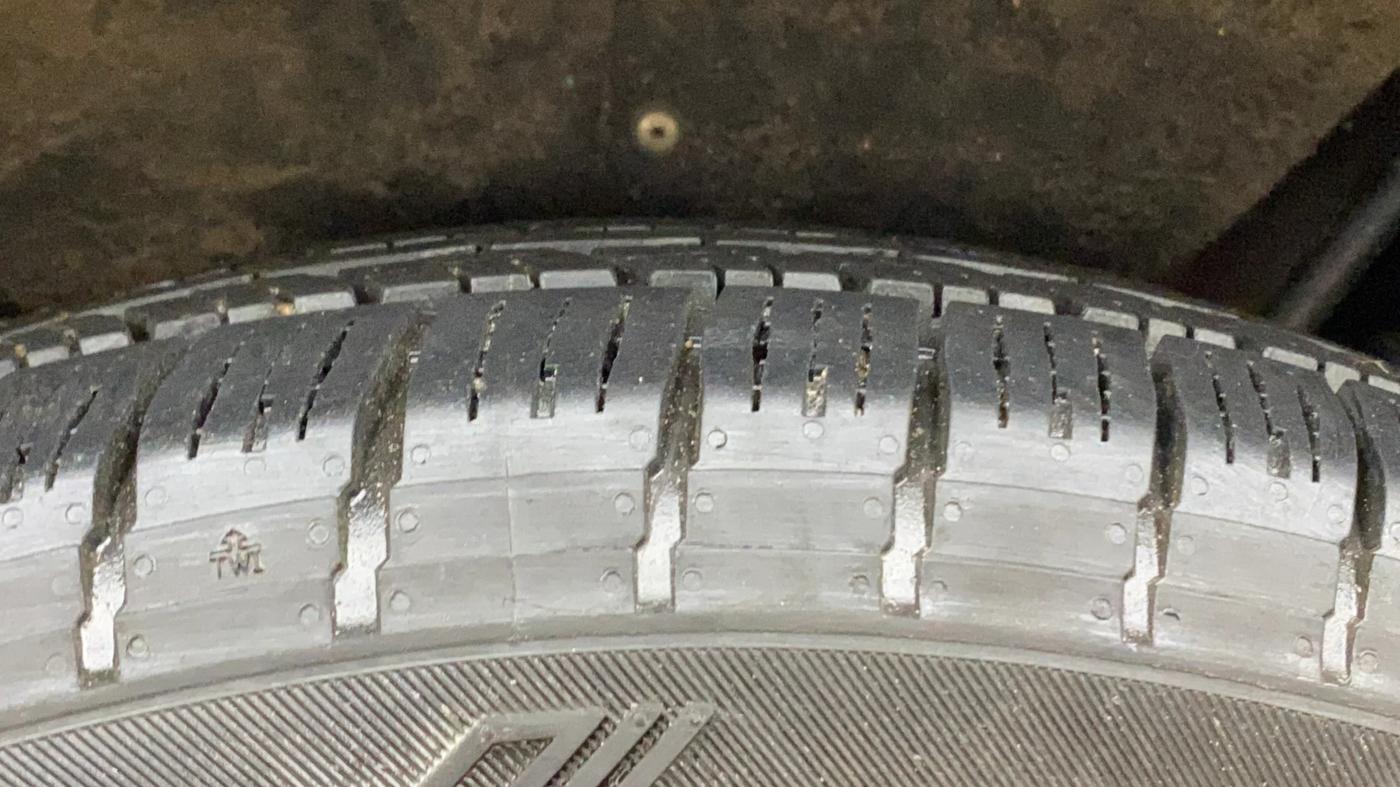 2018 Mahindra MARAZZO M2 7STR, Diesel, Manual, 84,207 km, Left Rear Tyre Tread