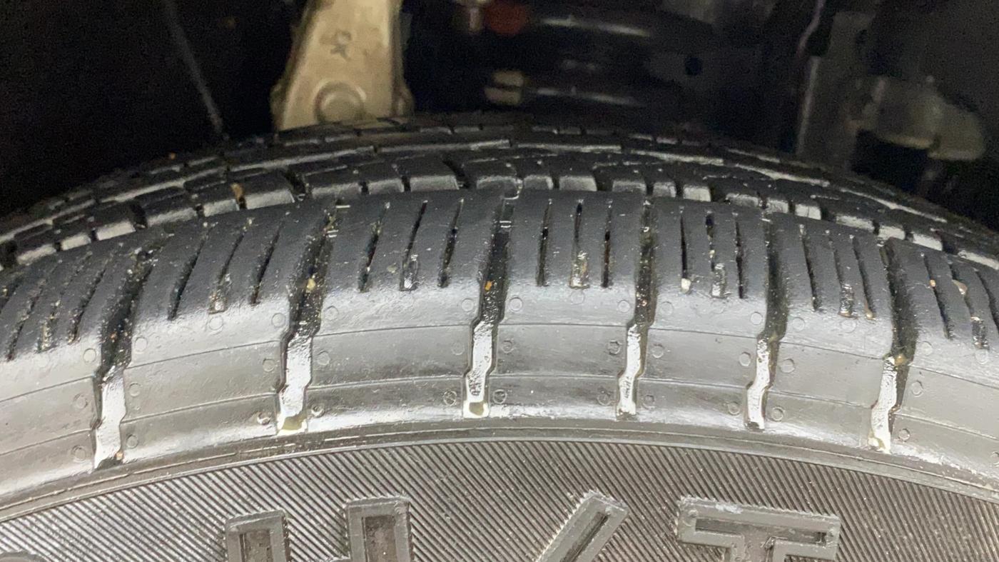 2018 Mahindra MARAZZO M2 7STR, Diesel, Manual, 84,207 km, Right Front Tyre Tread