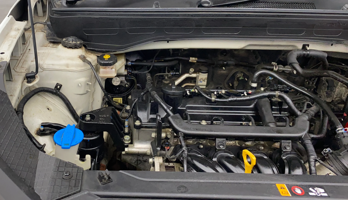 2021 Hyundai VENUE S+ 1.2, Petrol, Manual, 40,817 km, Engine View - Right