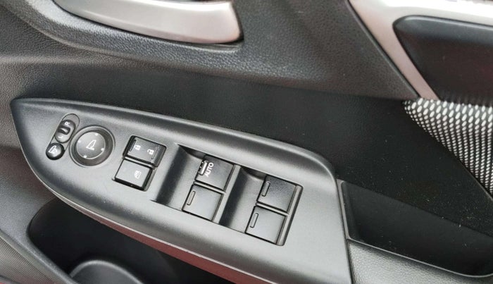 2017 Honda WR-V 1.5L I-DTEC VX MT, Diesel, Manual, 1,31,616 km, Driver Side Door Panels Control